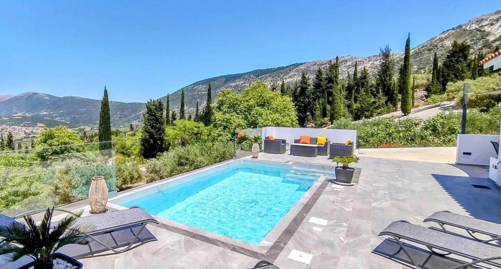 Katerina Kefalonia *